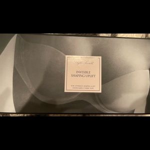 NWT VS INVISIBLE SHAPING UPLIFT